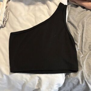 SHEIN Black Asymmetrical Crop Top